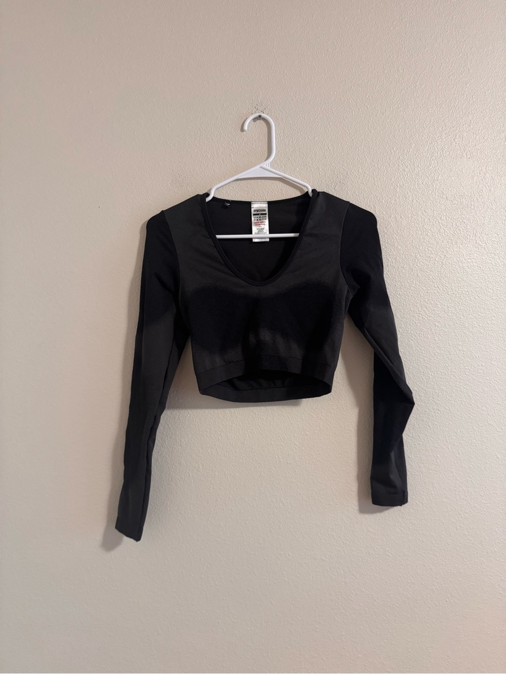 Gymshark Black Long Sleeve Scoop Crop